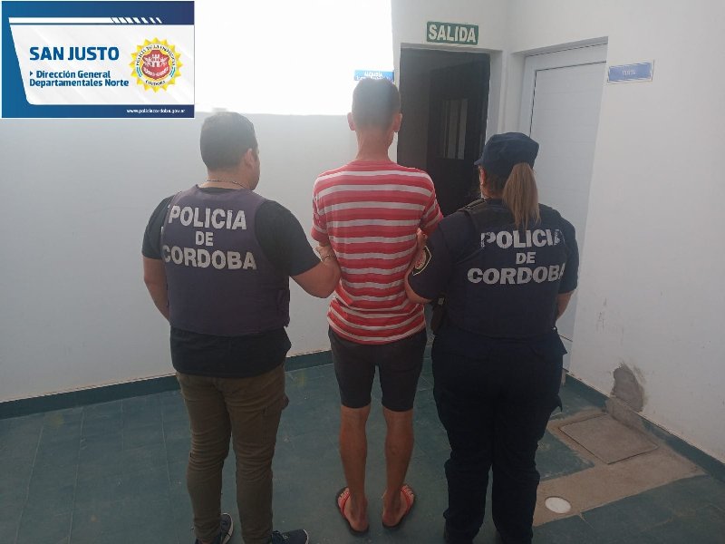 En Colonia Milessi se detuvo a una persona y se secuestró una moto